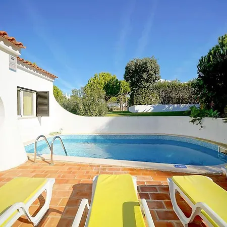 빌라 Sleeps 6 With Pool Air Con And Wifi 발도로보